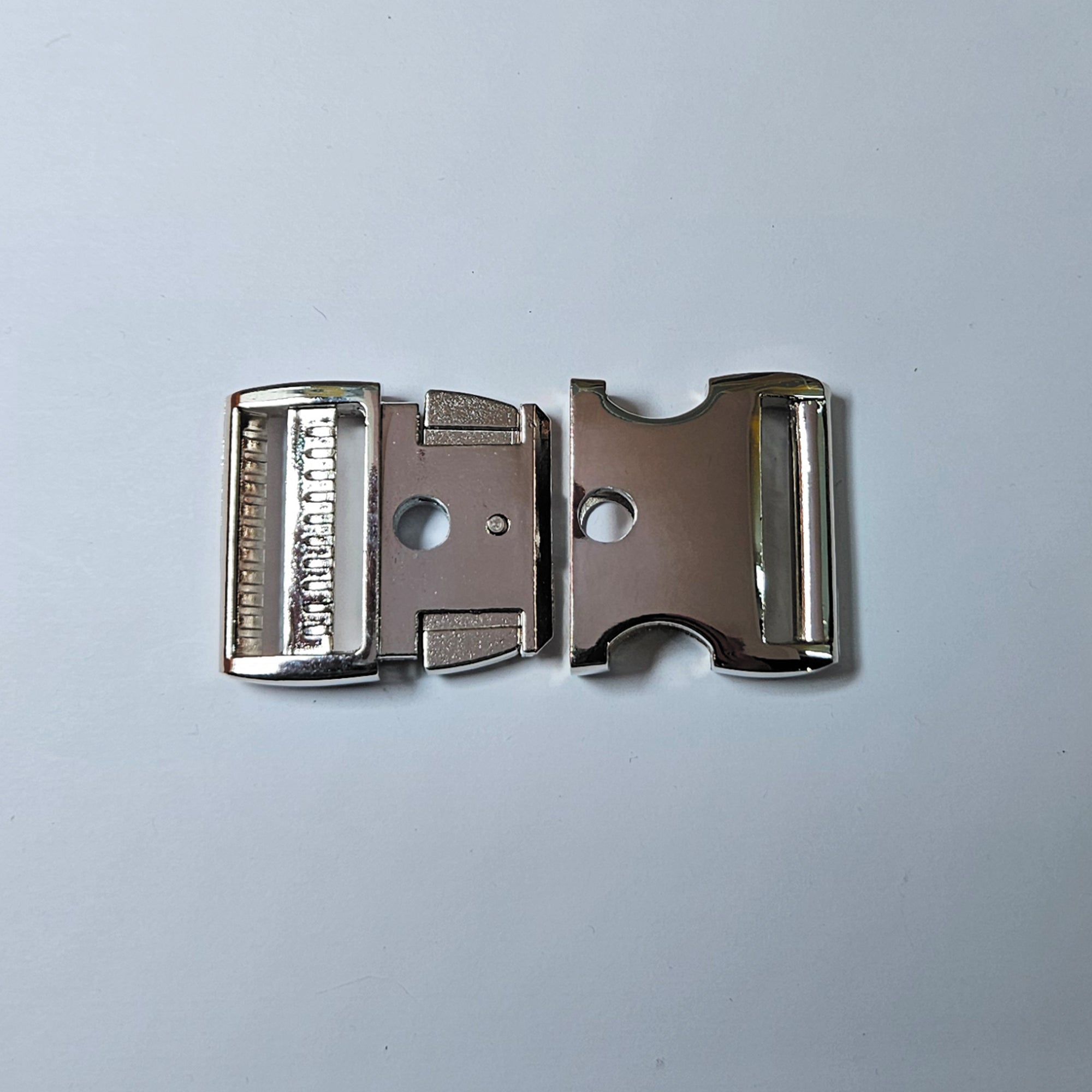 Alu-Max Steckschnalle 38mm │Silber │Abschließbar│ inkl. Bolzen/Schloss